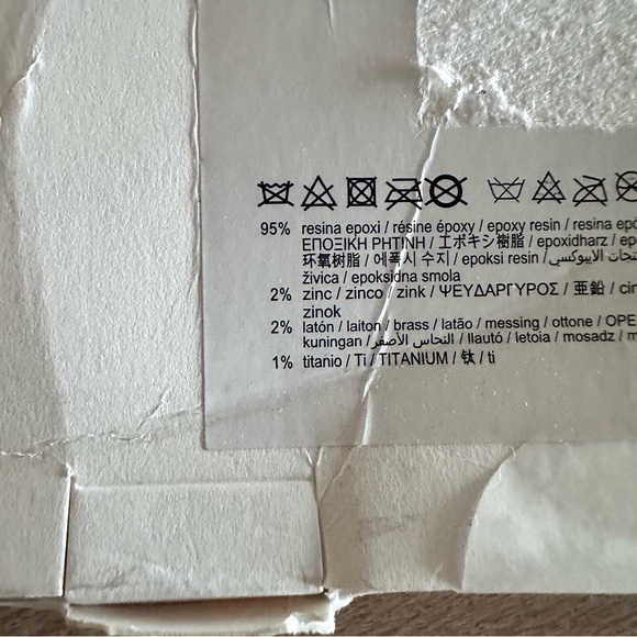 Zara White Sculptural Resin Earrings - Picture 8 of 8